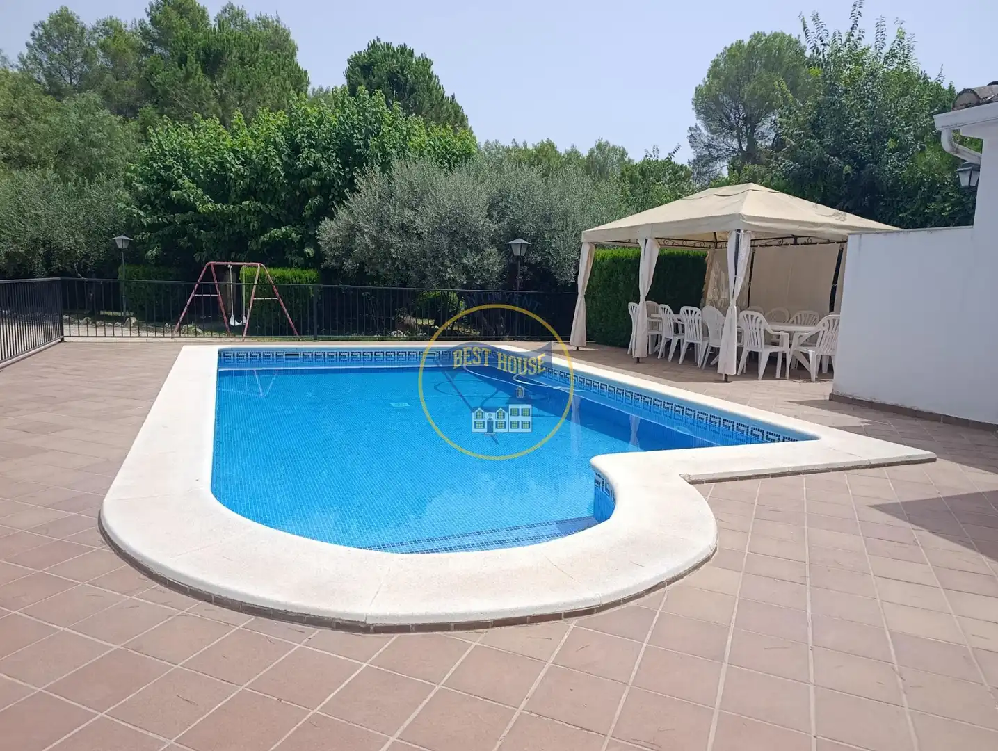 Piscina de Casa o xalet en venda en Ontinyent amb Aire condicionat, Calefacció i Jardí privat