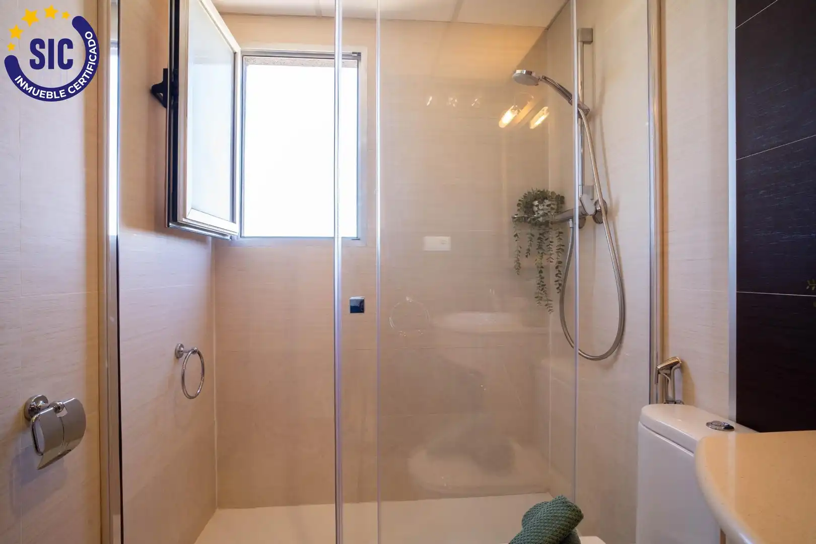 Bany de Apartament en venda en Oropesa del Mar / Orpesa amb Aire condicionat, Jardí privat i Terrassa