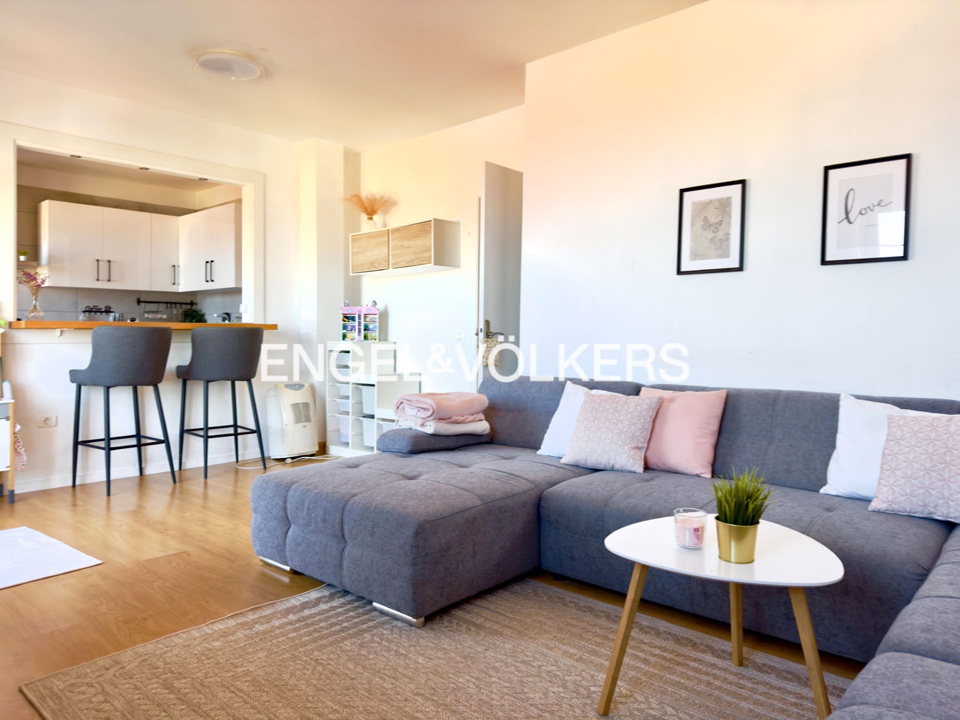 Living room of Flat for sale in Los Realejos  with Terrace, Storage room and Oven