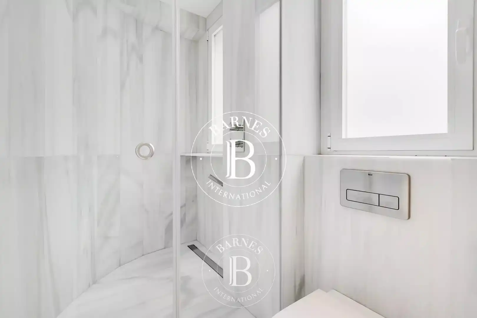 Baño de Piso de alquiler en Madrid con Aire acondicionado, Calefacción y Horno