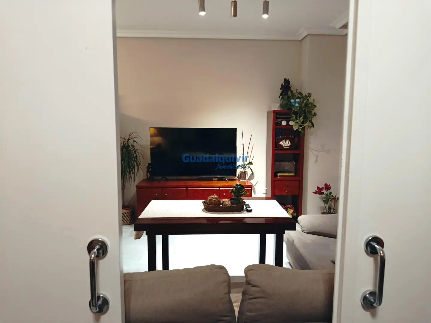 Sala de estar de Piso en venta en Sevilla con Aire acondicionado, Terraza y Trastero