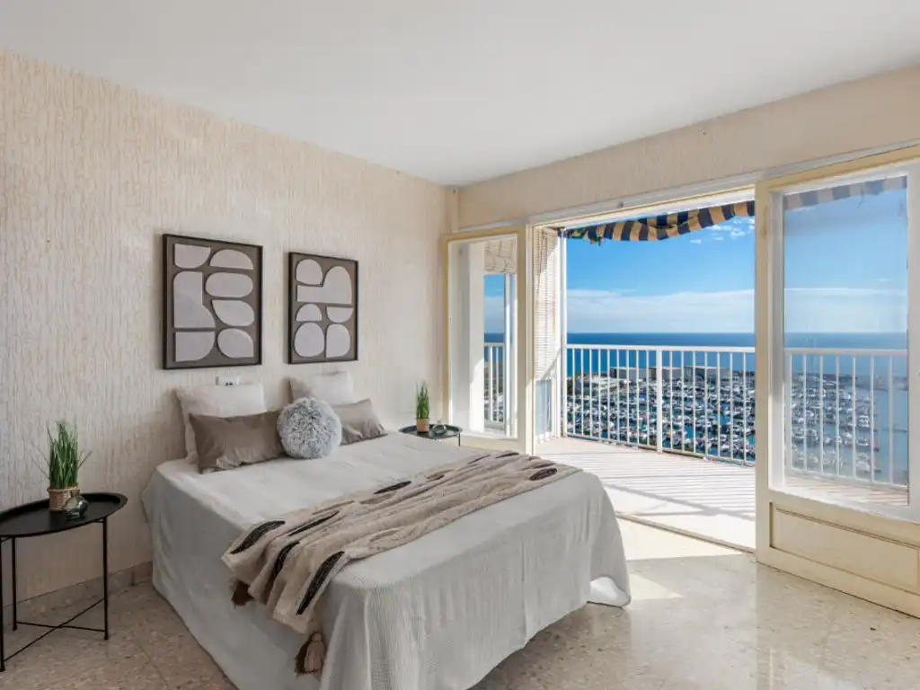 Apartments for sale in Calle Azorin 10 escalera 1 planta 06 puerta a, Campello Playa