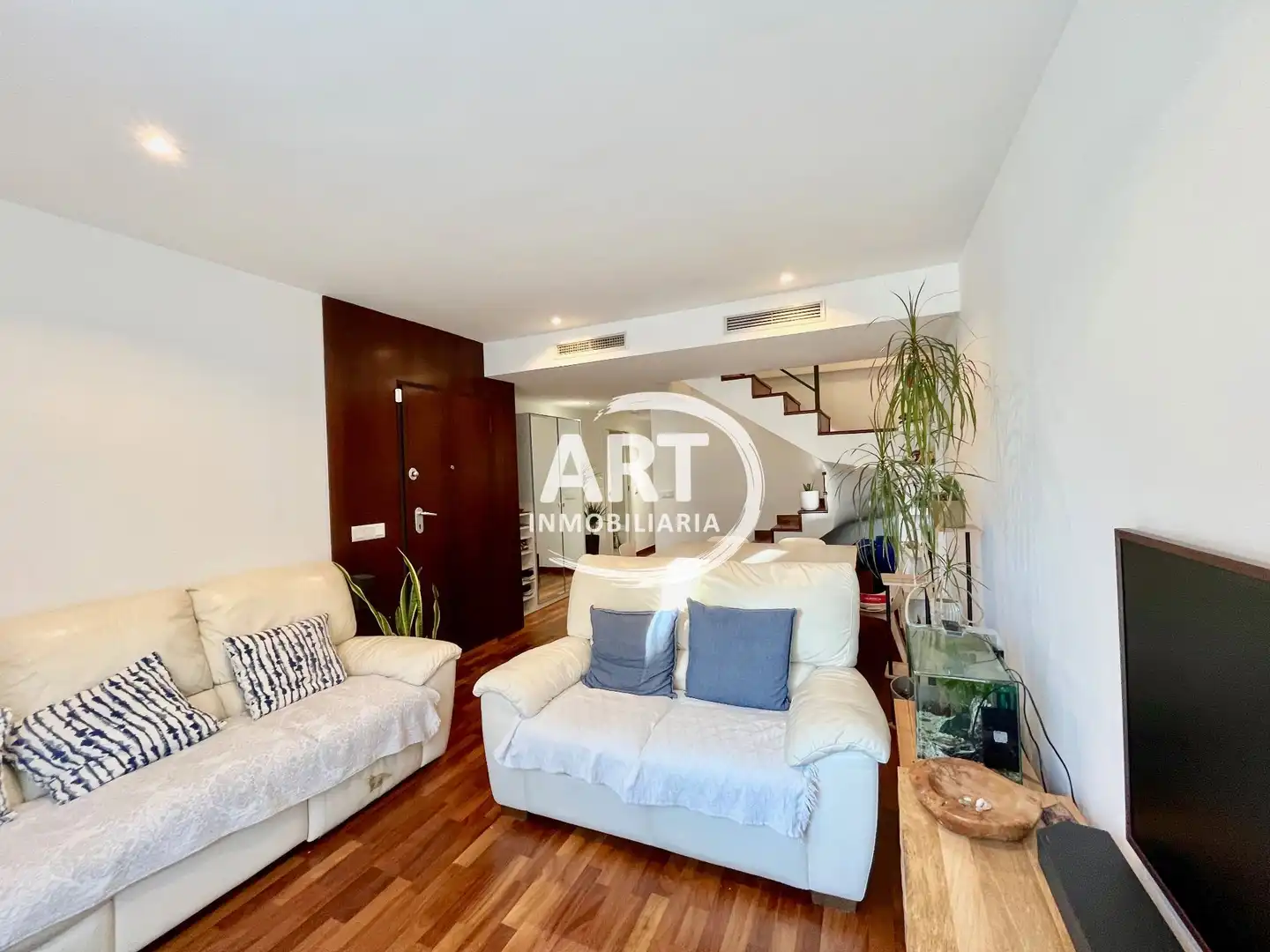Living room of Duplexes for sale in Rocafort  with Air Conditioner and Storage room