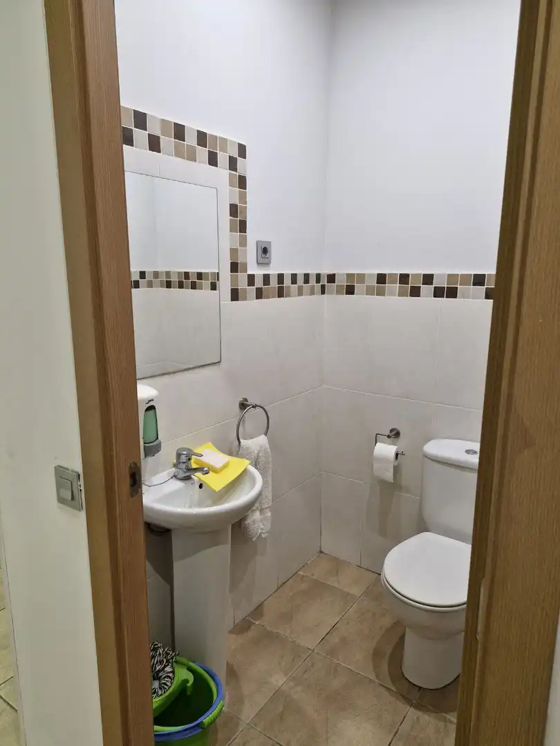 Local comercial de lloguer a Calella, imagen 2