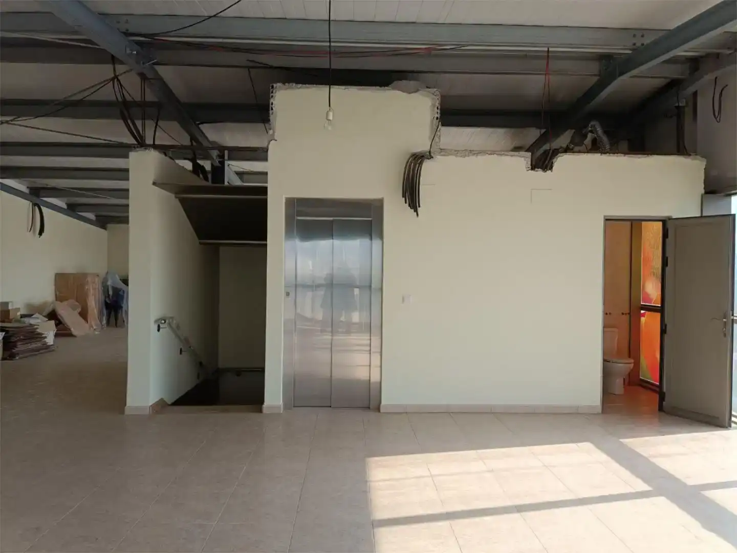 Industrial buildings for rent in Narón