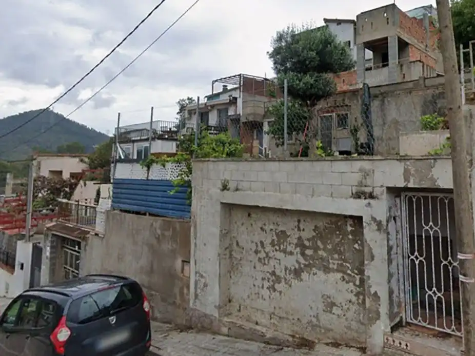 Vista exterior de Casa o xalet en venda en Sant Vicenç Dels Horts, Barcelona
