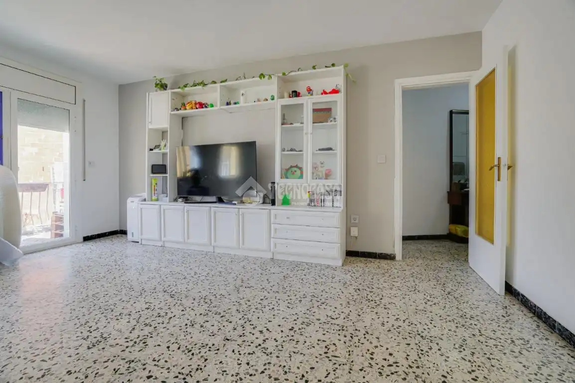 Appartamento con terrazza in vendita a Salut - Lloreda, imagen 4