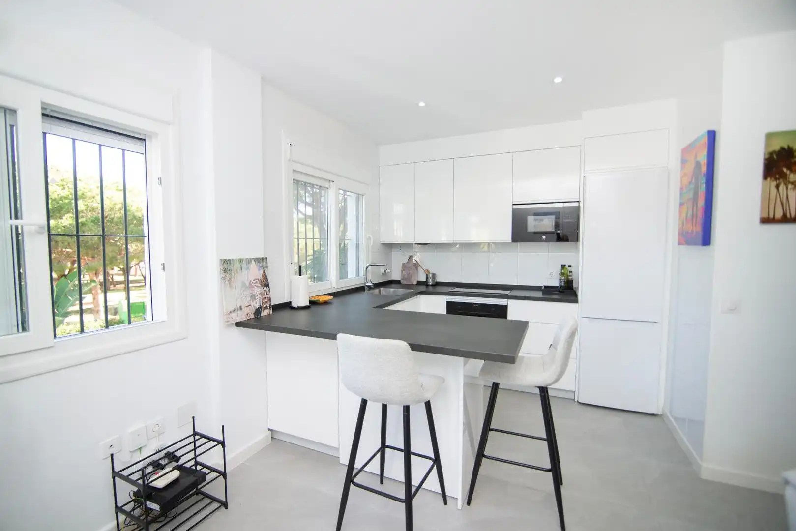 Cuina de Apartament en venda en Chiclana de la Frontera amb Aire condicionat, Jardí privat i Terrassa