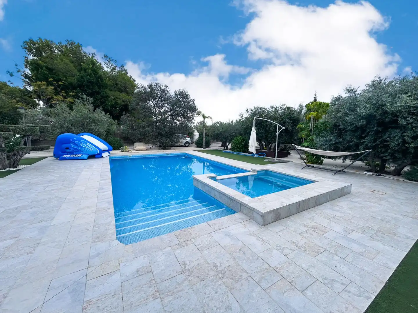 Piscina de Casa o chalet en venta en Crevillent con Aire acondicionado, Calefacción y Jardín privado