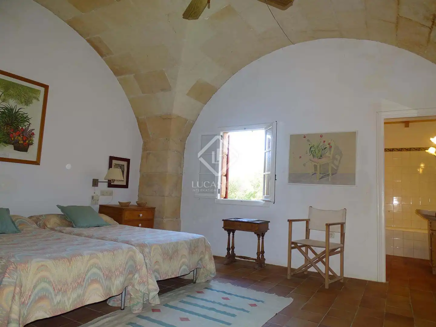 Country homes for sale in Cala Blanca