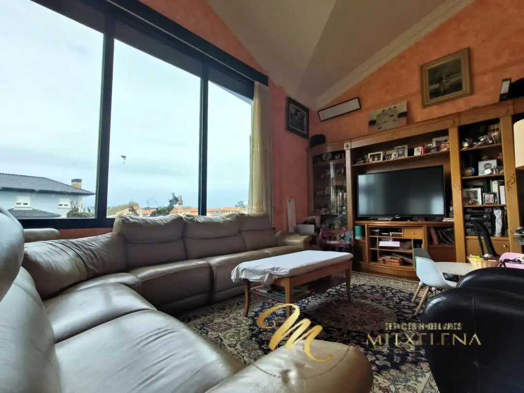 Sala de estar de Casa o chalet en venta en Berango con Calefacción, Terraza y Trastero