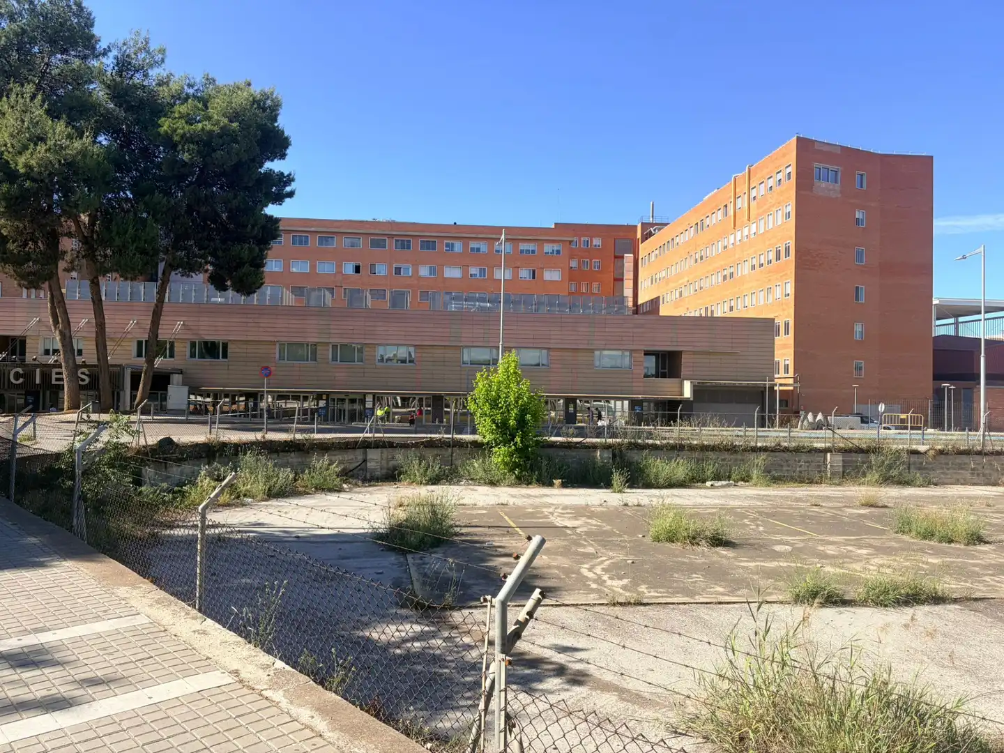 Wohnbaugrundstück zum Verkauf in Avinguda Alcalde Rovira Roure 76