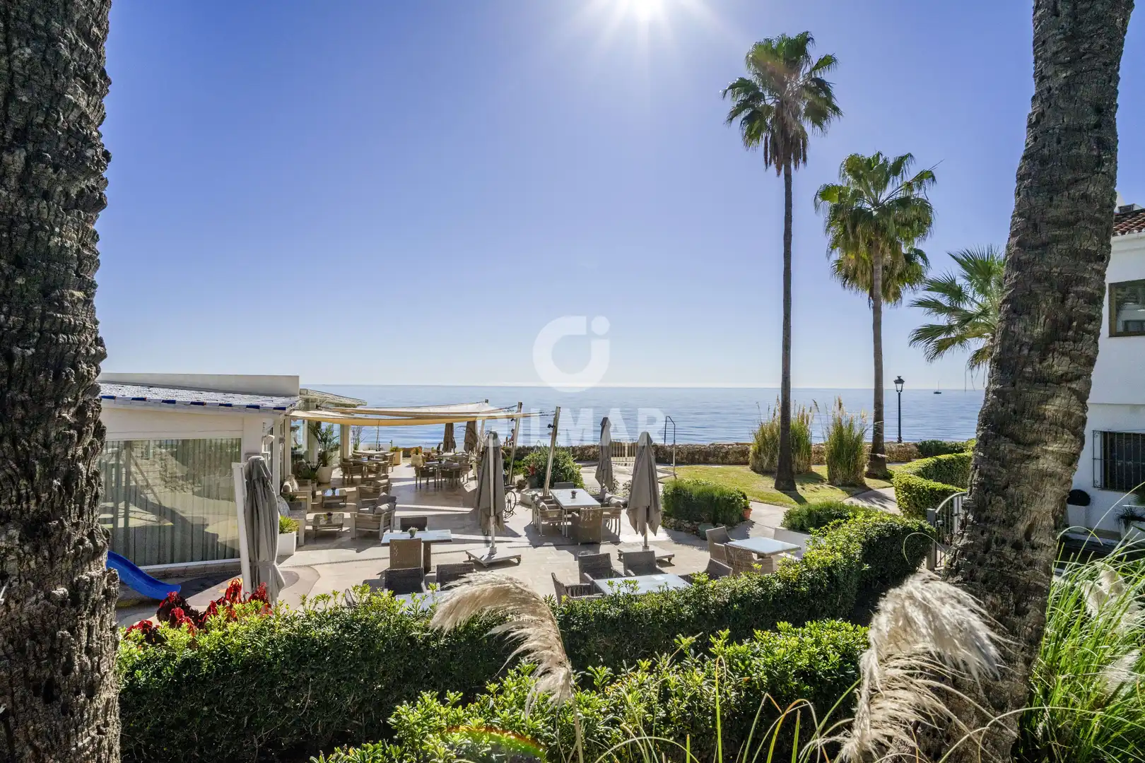 Garten von Einfamilien-Reihenhaus zum Verkauf in Marbella mit Heizung, Privatgarten und Schwimmbad