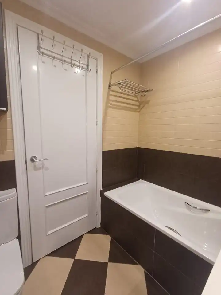 Baño de Piso de alquiler en Getafe con Aire acondicionado, Calefacción y Amueblado