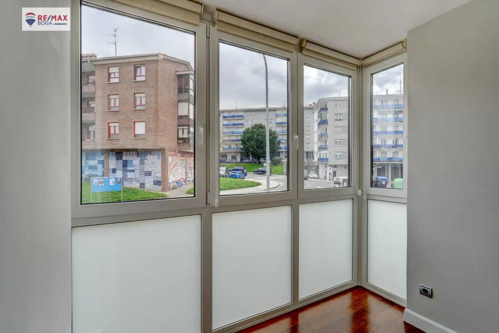 Schlafzimmer von Wohnung zum Verkauf in Zarautz mit Privatgarten