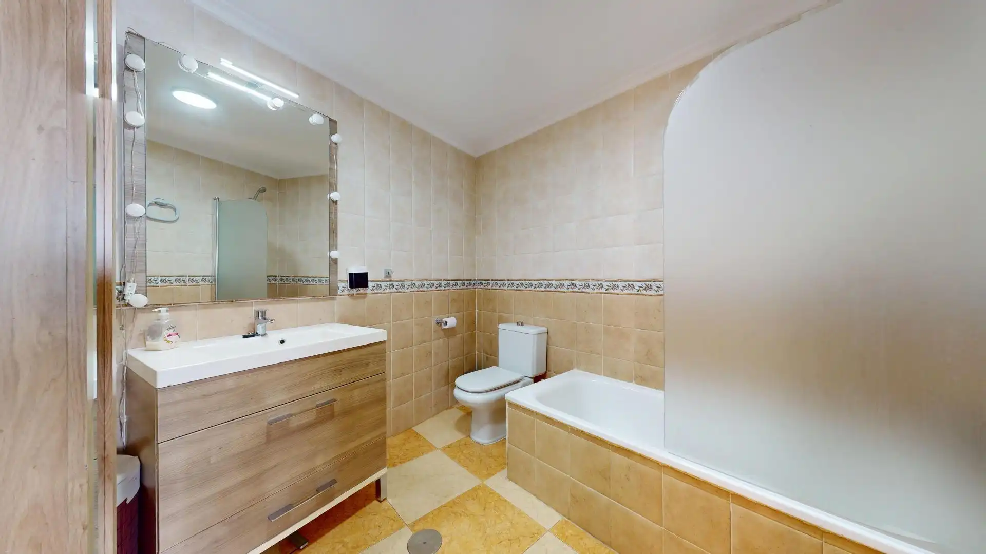 Baño de Piso en venta en Pilar de la Horadada con Aire acondicionado y Terraza