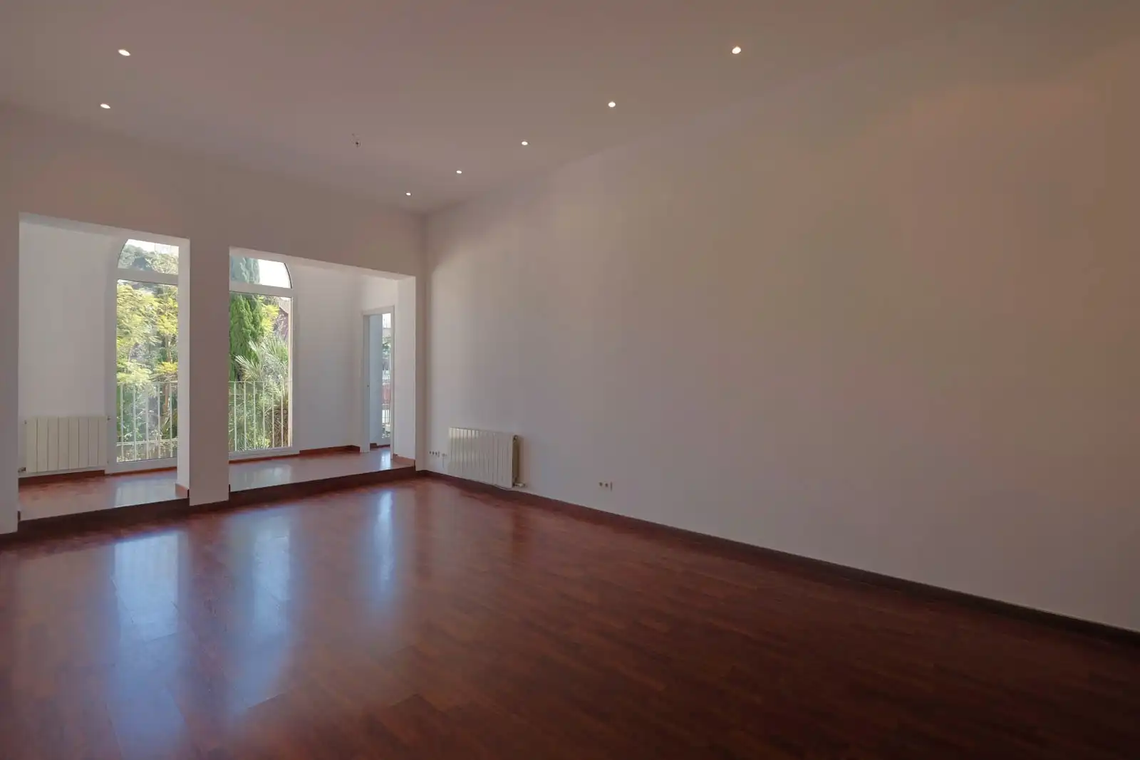 Living room of Flat for sale in  Barcelona Capital  with Air Conditioner, Heating and Private garden