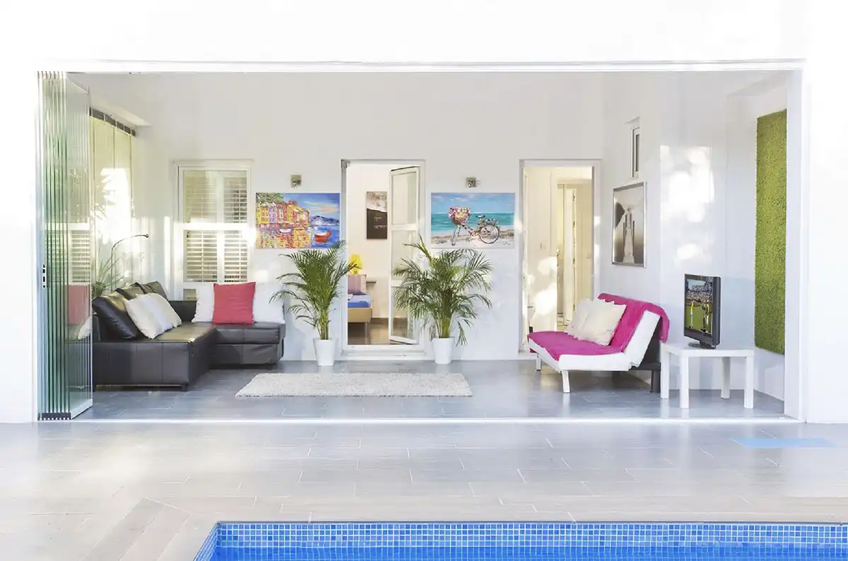 Sala de estar de Casa o chalet en venta en Marbella con Aire acondicionado, Jardín privado y Terraza