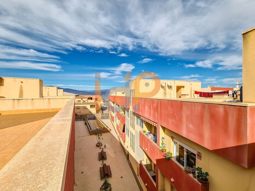 Außenansicht von Wohnung zum verkauf in Alhama de Almería mit Balkon