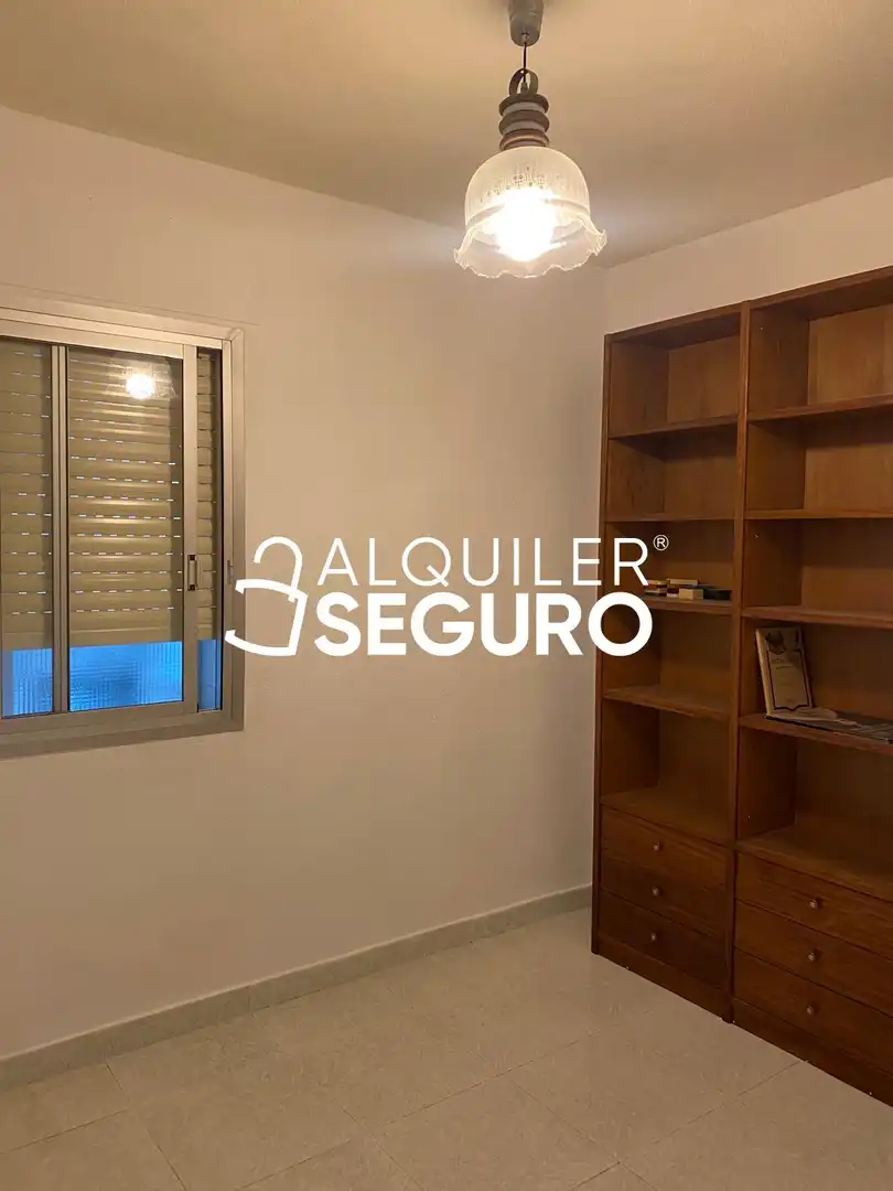 Schlafzimmer von Wohnung zur Miete in Murcia mit Klimaanlage
