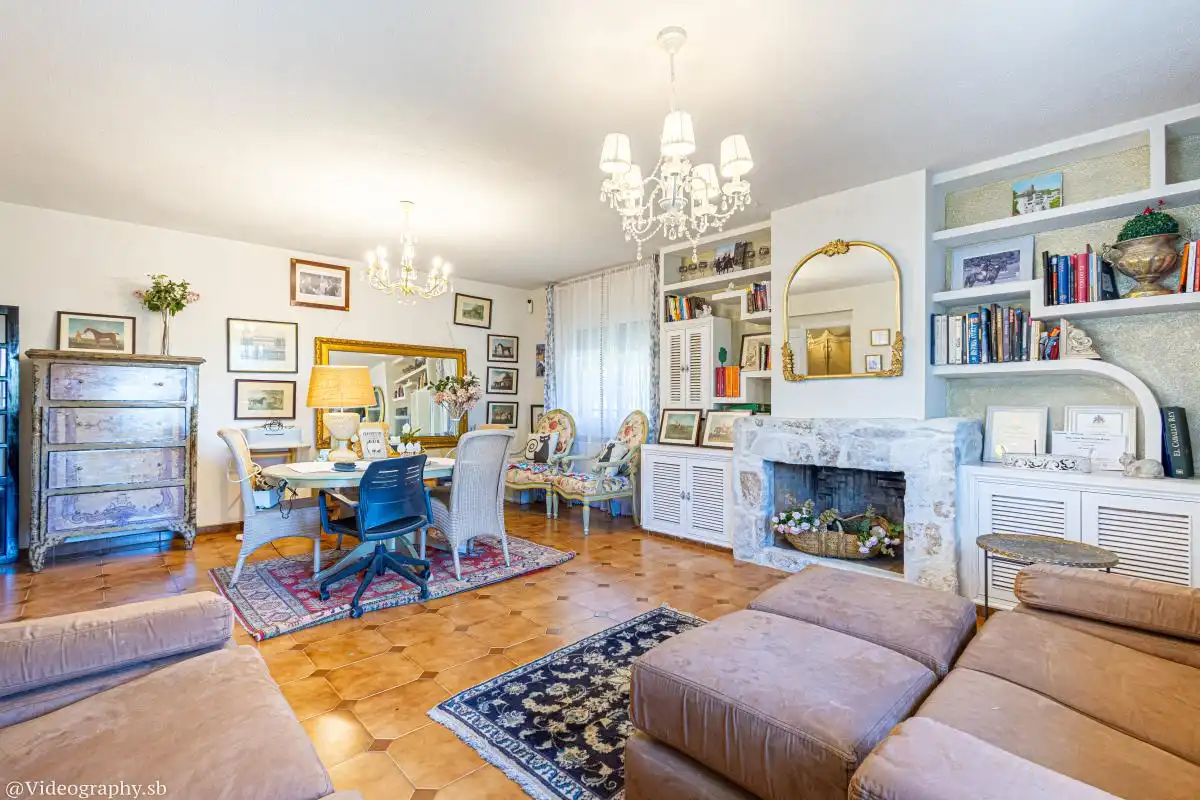 Sala de estar de Casa o chalet en venta en El Escorial con Calefacción y Jardín privado