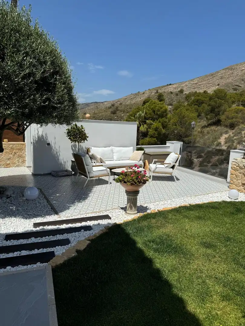 Villa mit Terrasse zum Verkauf in Golf Bahía, imagen 5