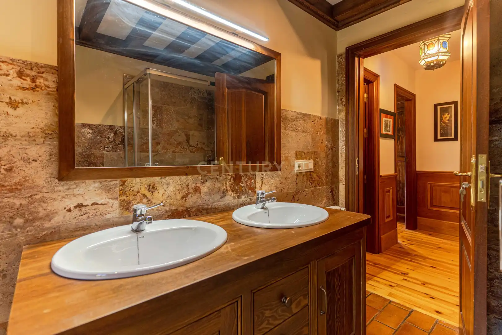 Baño de Casa o chalet en venta en Nívar con Jardín privado, Trastero y Piscina