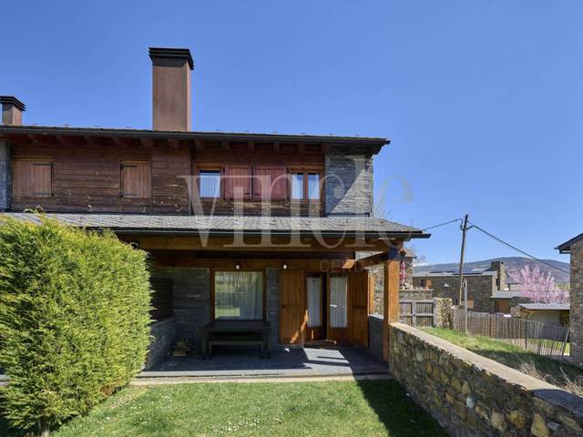 Casa adosada en Venta en Calle SANTA MARIA en Isòvol