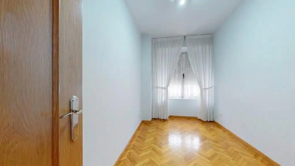 Bedroom of Flat for sale in Puente de Vallecas