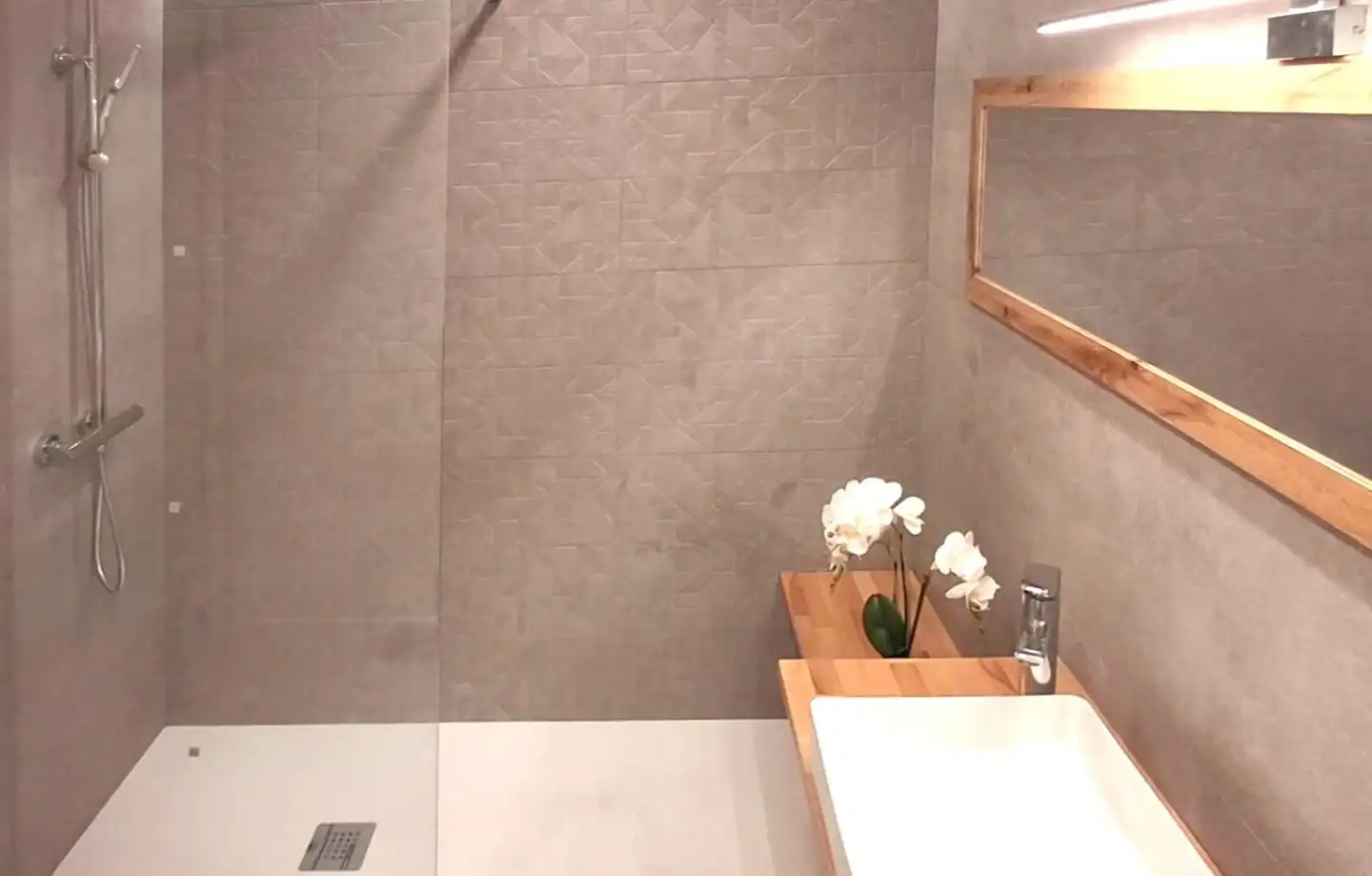 Bathroom of Houses for sale in Can Feu - Gràcia