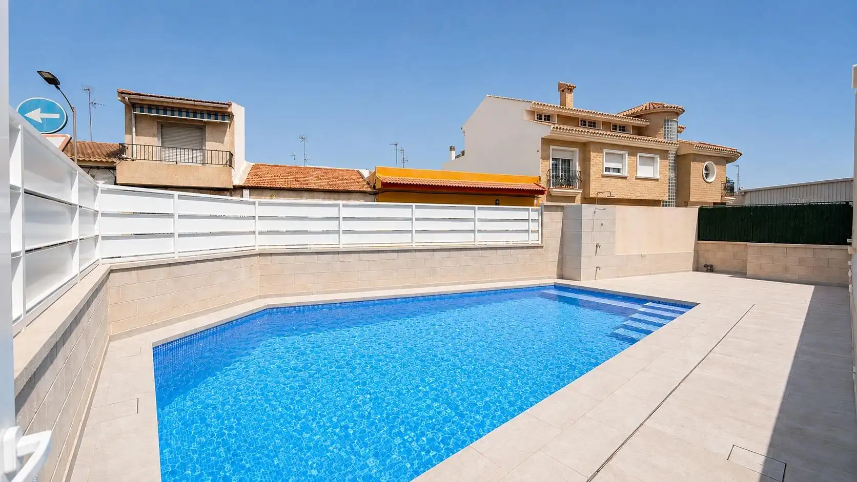 Piscina de Ático en venta en San Pedro del Pinatar con Aire acondicionado, Terraza y Piscina comunitaria