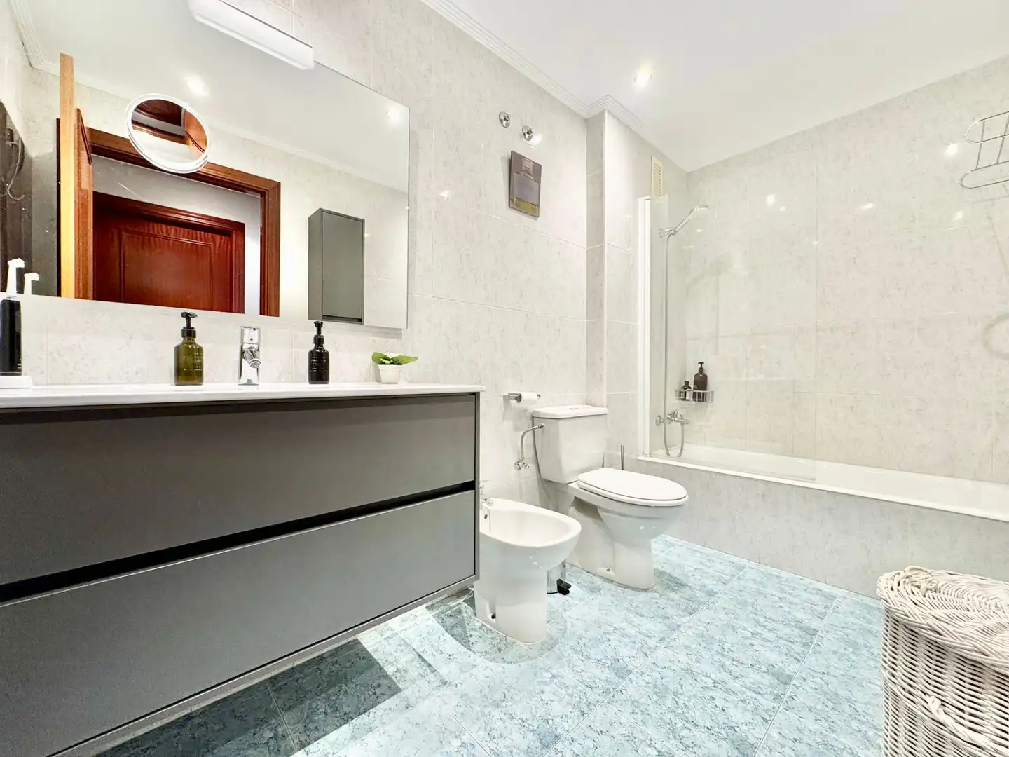 Baño de Piso en venta en Vitoria - Gasteiz con Terraza