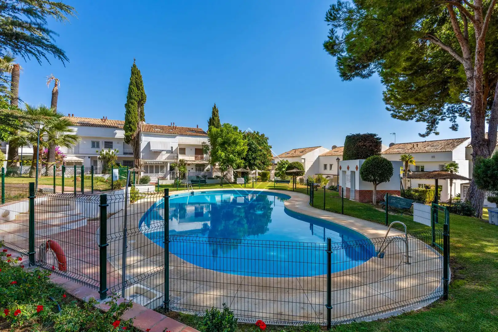 Terraced house with pool for sale in Milla de Oro, imagen 2