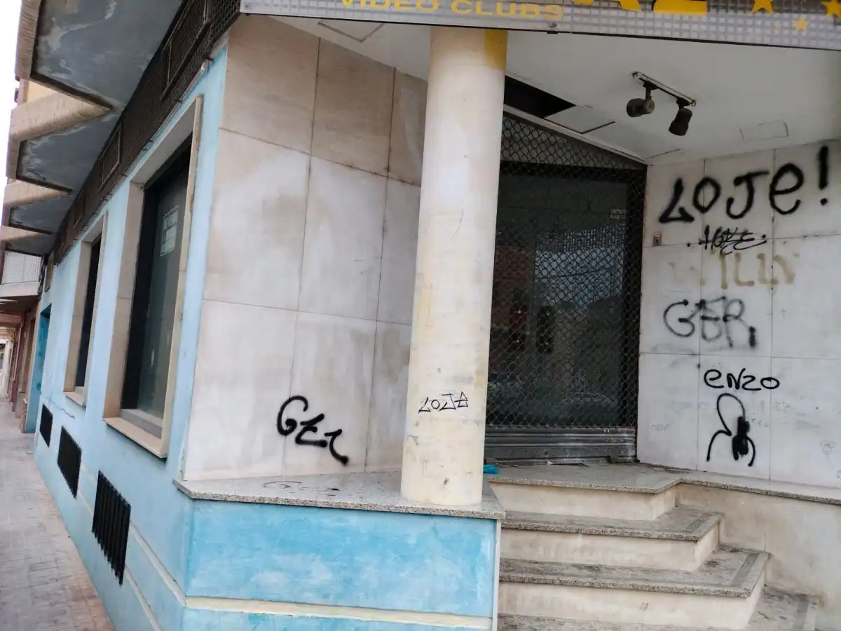 Business premises for sale in Betxí, imagen 2