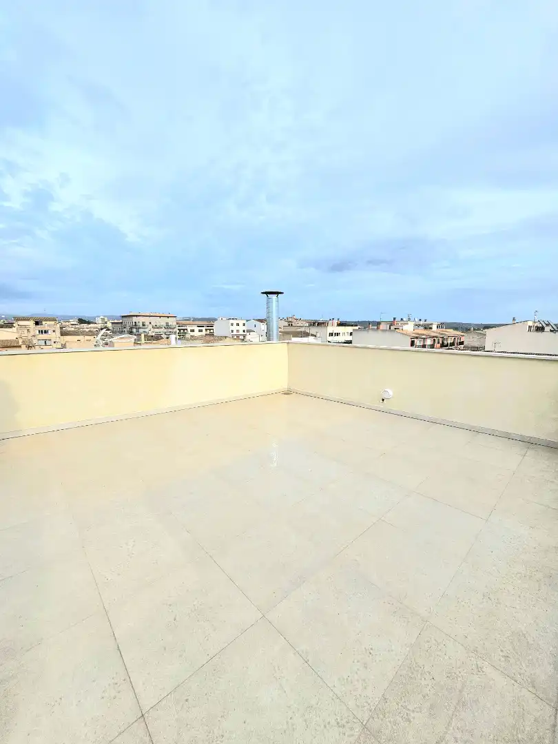 Flat with terrace for sale in Campos poble