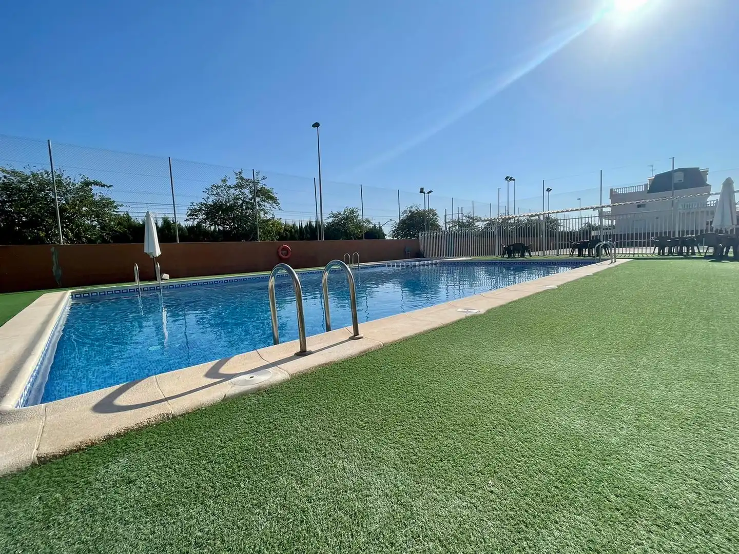 Piscina de Casa adosada en venda en Sueca amb Aire condicionat, Jardí privat i Terrassa