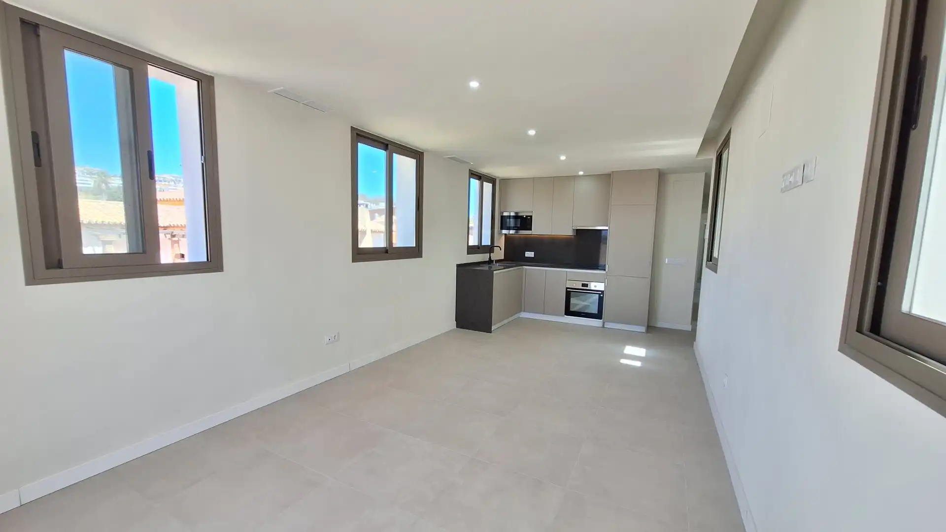 Attique avec piscine à vendre à Estepona Pueblo, imagen 4