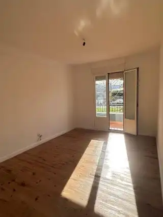 Schlafzimmer von Wohnung zum Verkauf in Zumaia mit Balkon