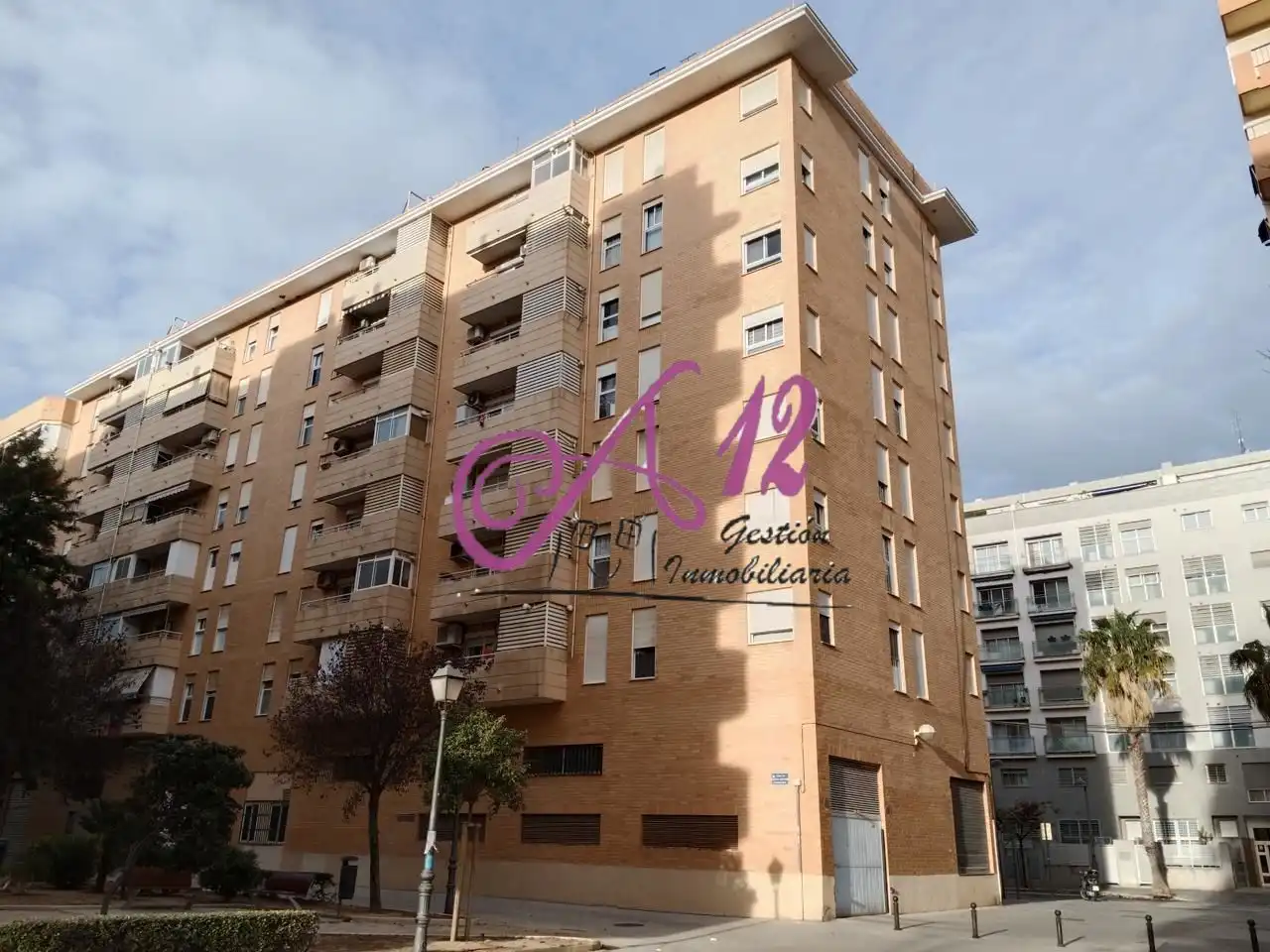 Vista exterior de Garaje de alquiler en Valencia