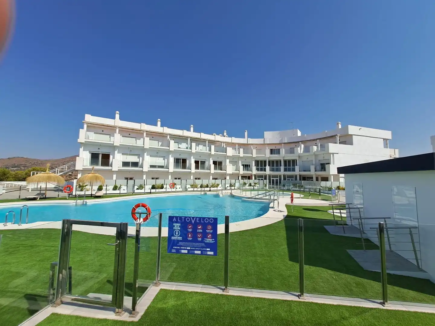 Apartment with pool for sale in torrox, imagen 2