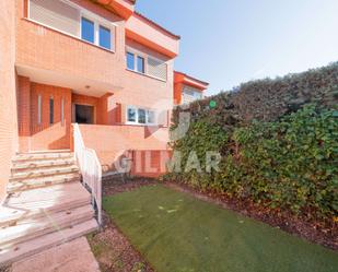 Garden of Single-family semi-detached for sale in Ciudalcampo  with Heating, Private garden and Swimming Pool