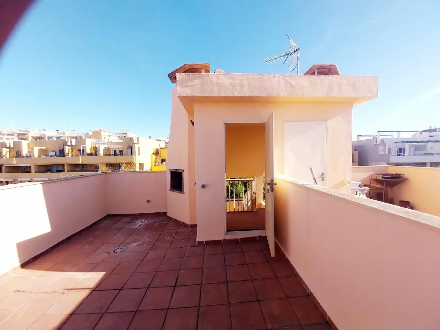 Terrassa de Àtic en venda en Mijas amb Aire condicionat, Calefacció i Jardí privat