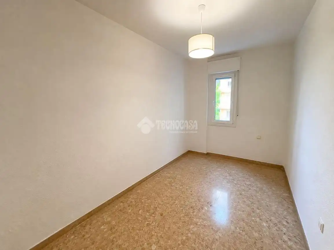 Habitación de Piso en venta en Valladolid con Calefacción y Terraza