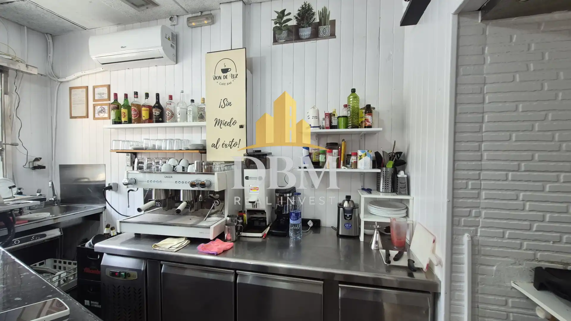 Commercial properties for transfer in Barcelona  with Air Conditioner, Terrace and Furnished