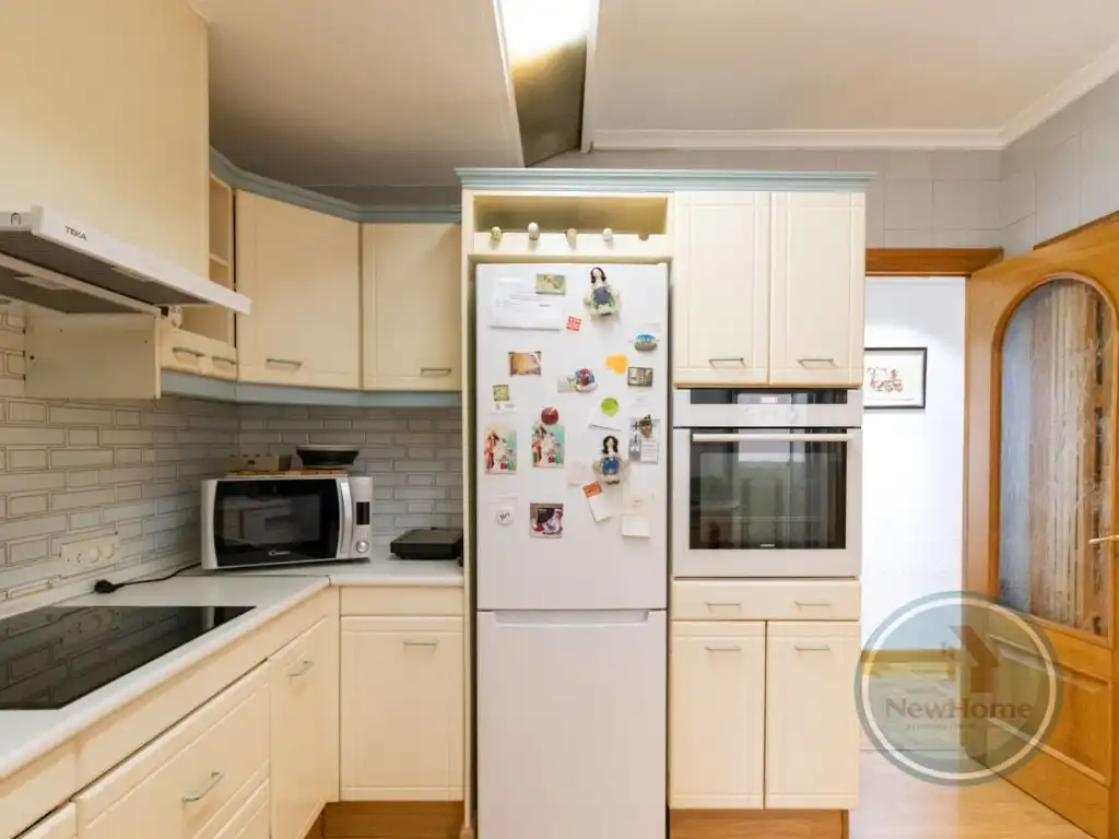 Kitchen of Flat for rent in Elche / Elx  with Air Conditioner and Balcony