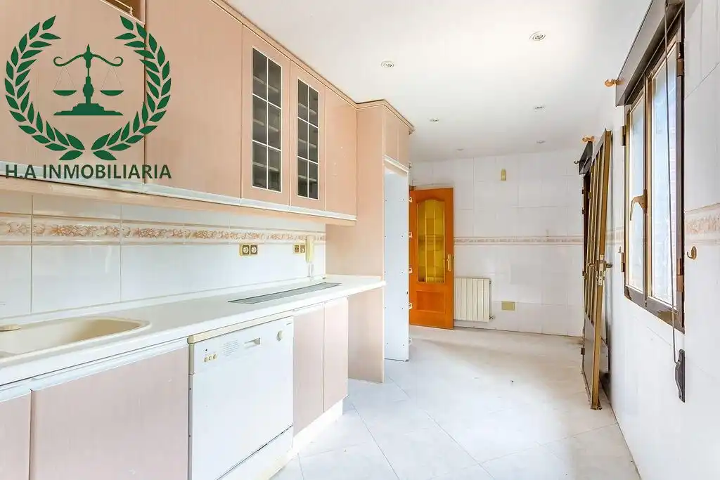 Kitchen of Houses for sale in Pedrezuela  with Air Conditioner, Heating and Terrace