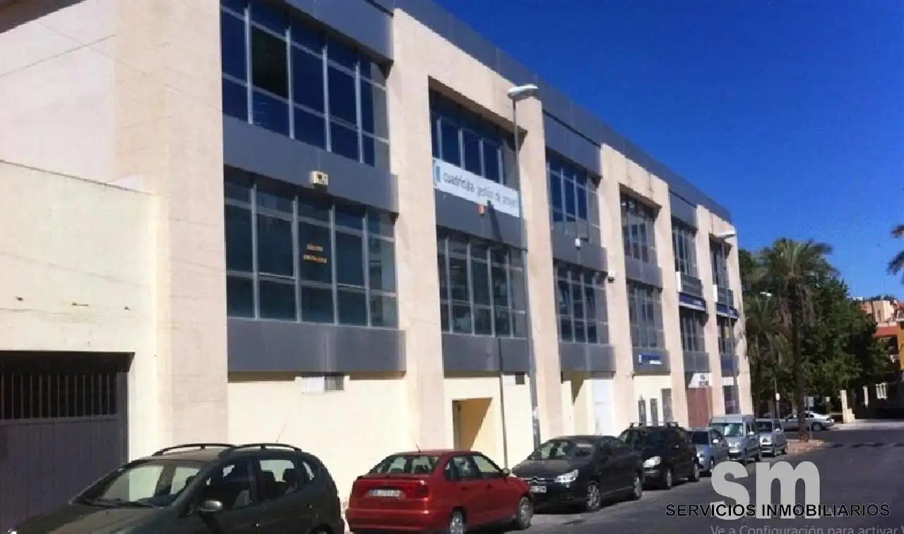 Vista exterior de Oficina en venda en Alcalá de Guadaira