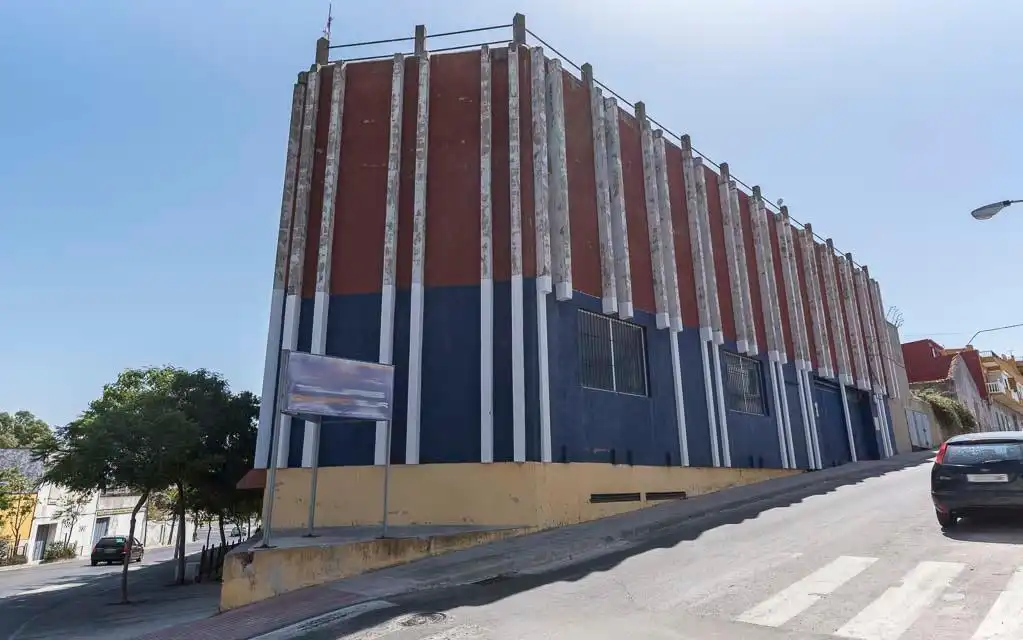 Vista exterior de Local en venta en Algeciras