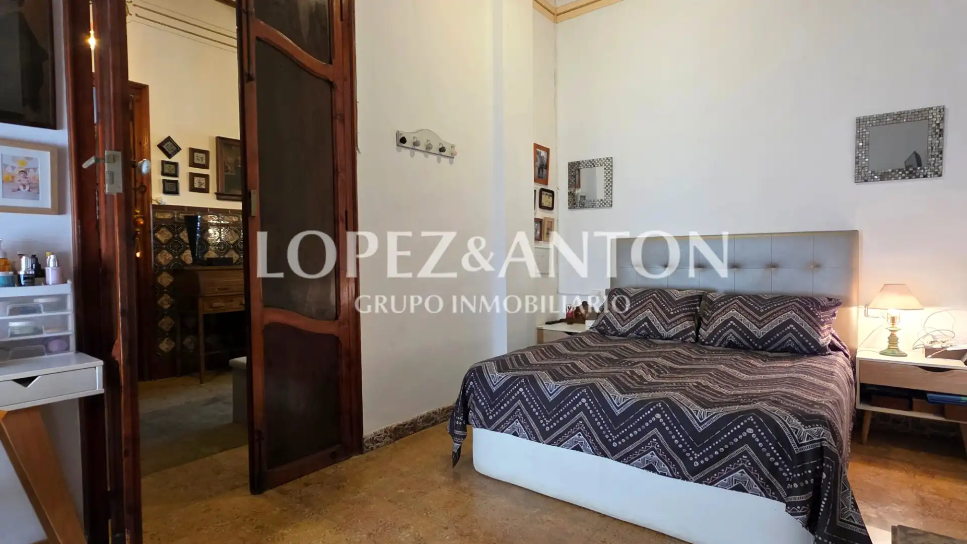 Detached homes for sale in La Pobla de Vallbona  with Air Conditioner, Terrace and Swimming Pool