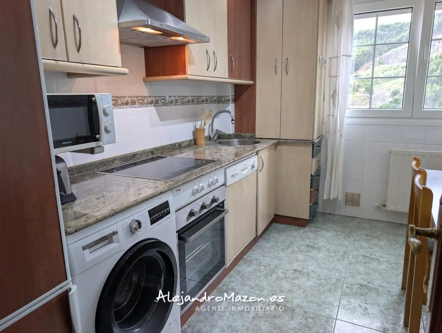 Kitchen of Flat for rent in Castro-Urdiales  with Heating, Terrace and Swimming Pool